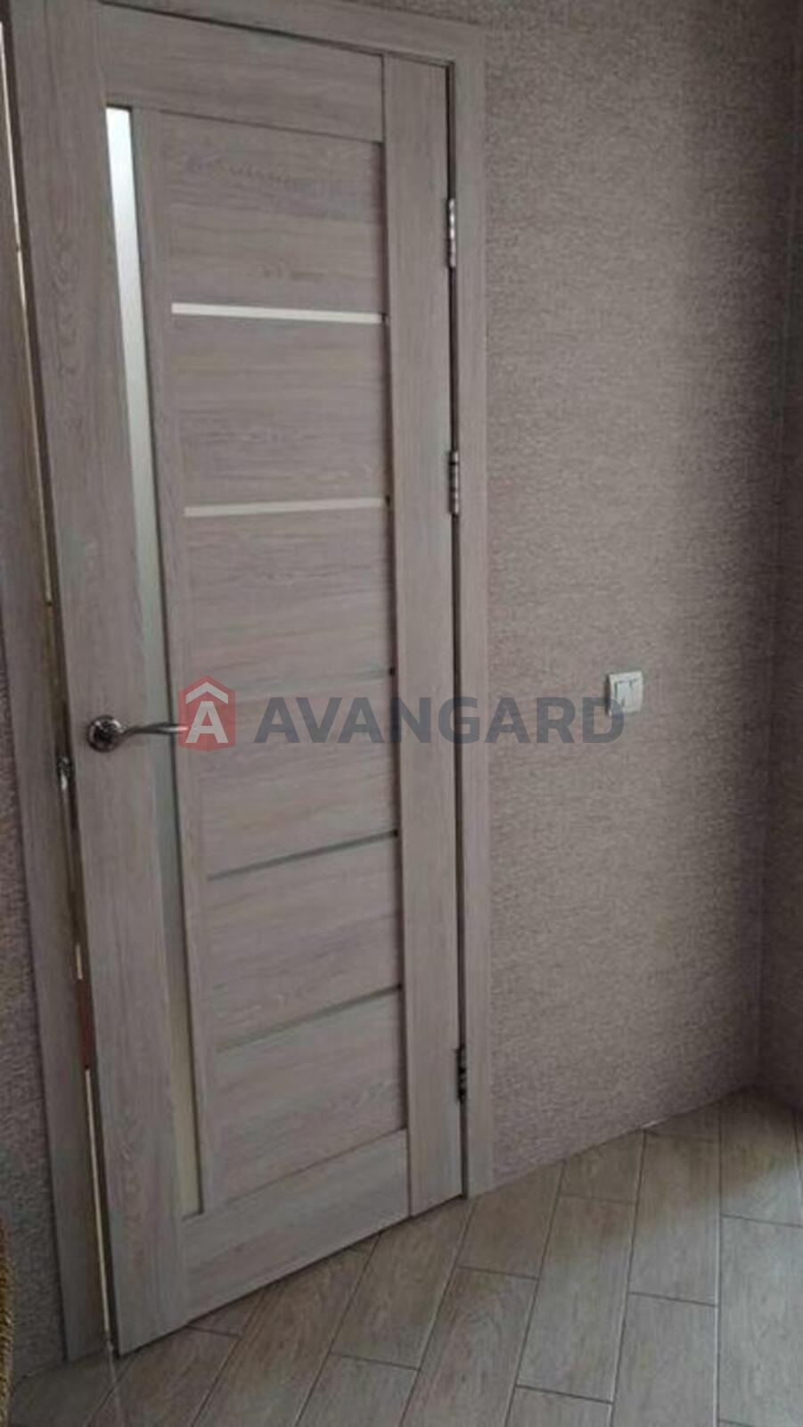 1 ��. ��������, 43/-/12 ��. �., 10/10 ������ ���� 9