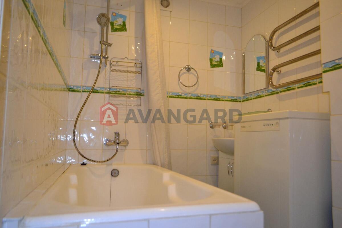 2 ��. ��������, 46 / 22 / 18 ��. �., 4/9 ������ ���� 25