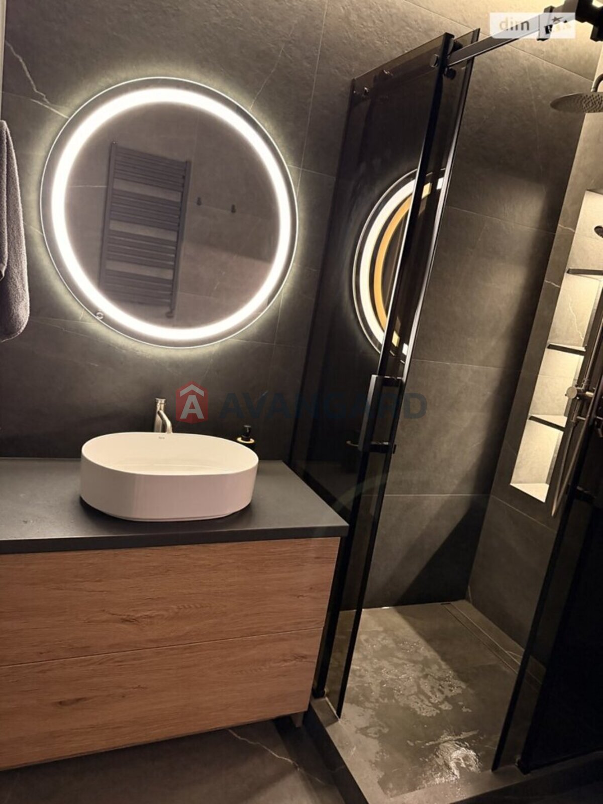 1 ��. ��������, 53/53/6 ��. �., 3/10 ������ ���� 15