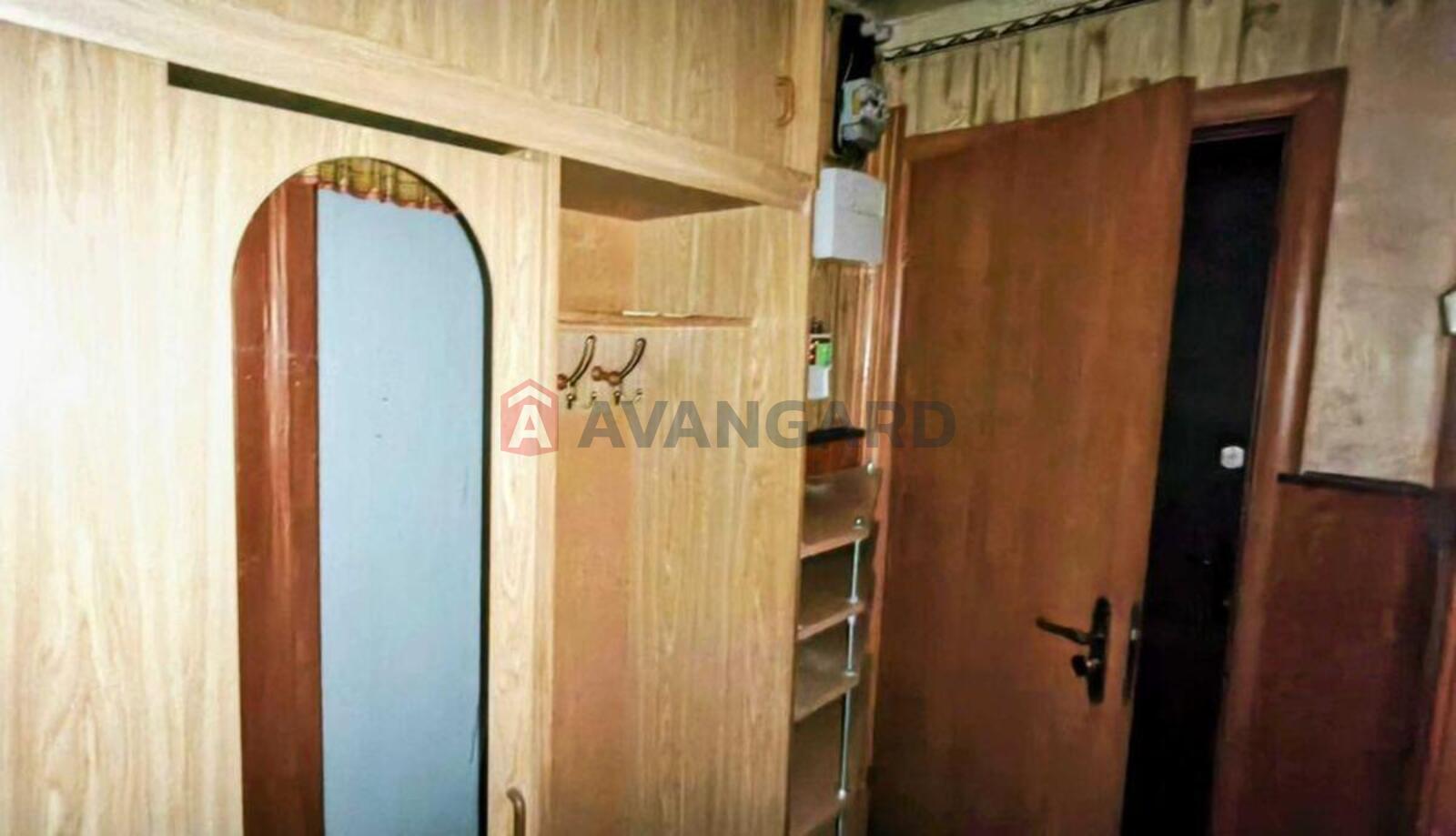 2 ��. ��������, 44/-/6 ��. �., 1/5 ������ ���� 8