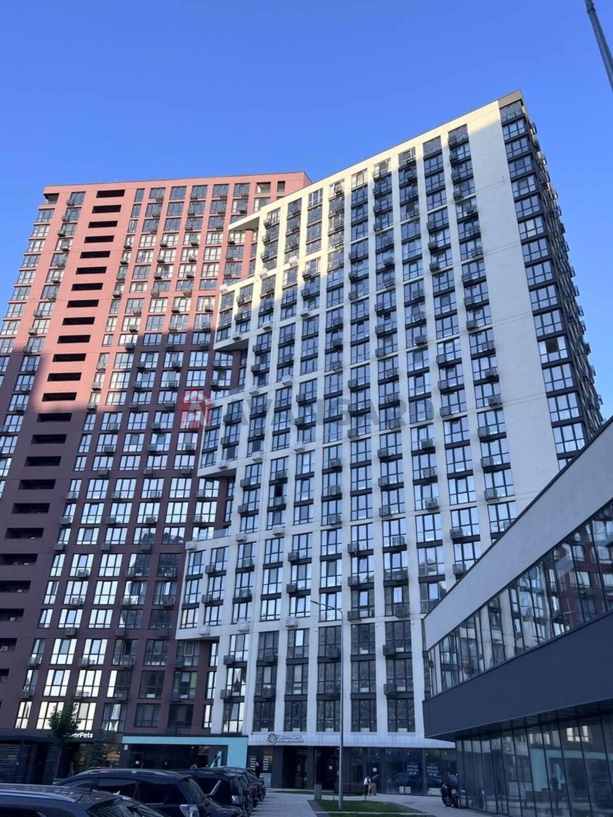 2 ����. ��������, 74/28/18 ��. �., 18/23 ���� ���� 16
