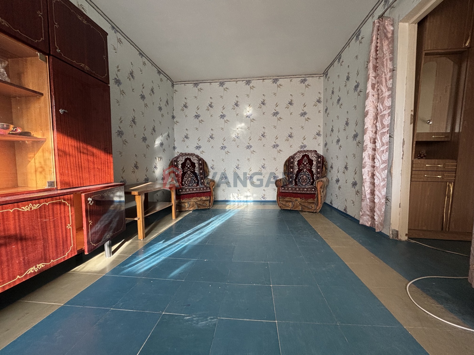 2 ����. ��������, 45,9/27,8/7,6 ��. �., 9/10 ���� ���� 17