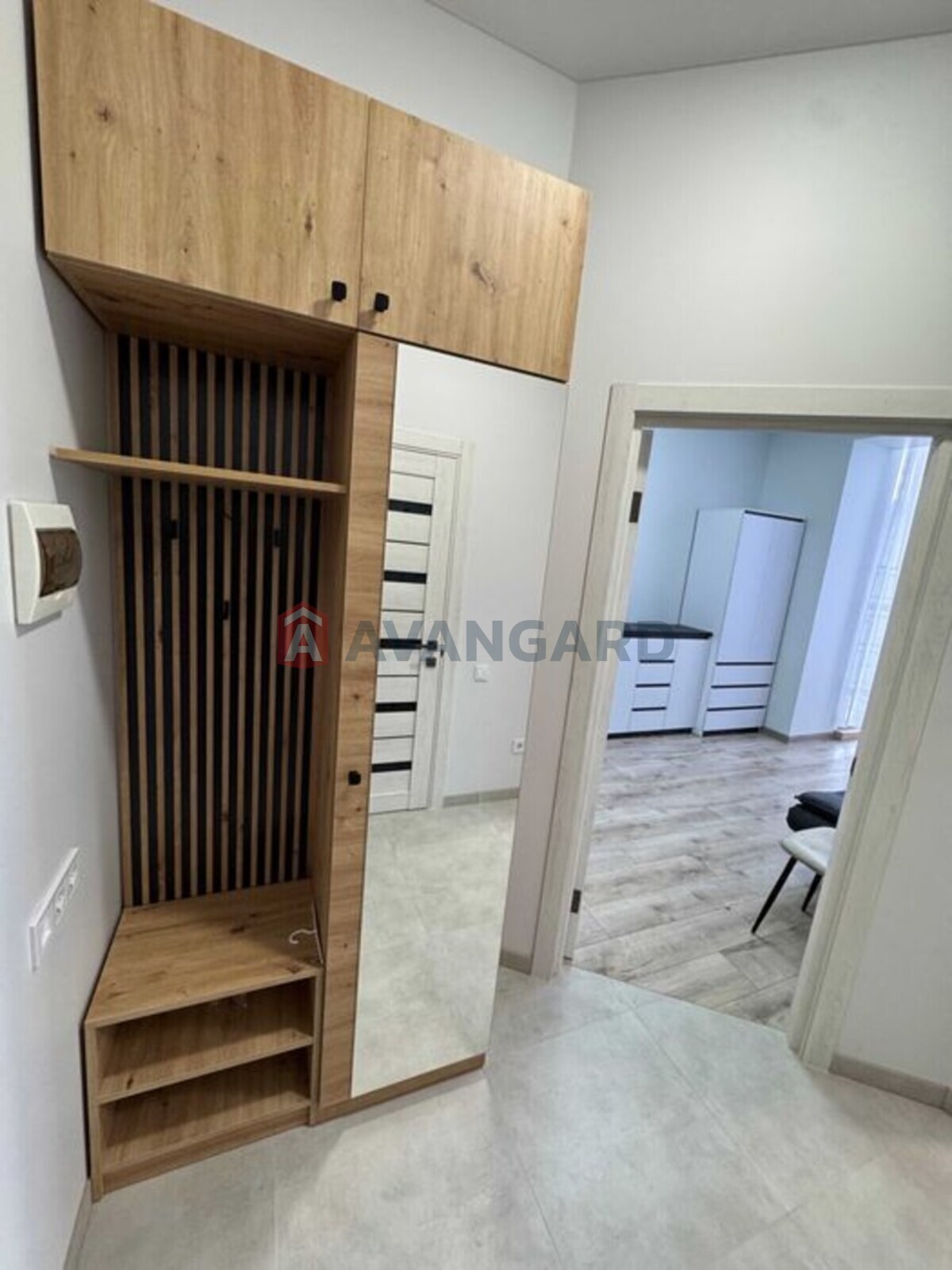 1 ����. ��������, 38/-/11 ��. �., 3/10 ���� ���� 10