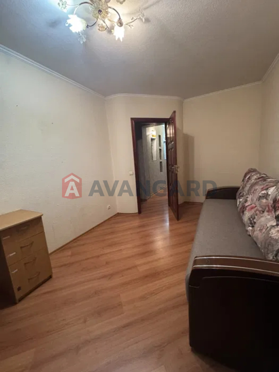 3 ��. ��������, 78/-/16 ��. �., 15/21 ������ ���� 5