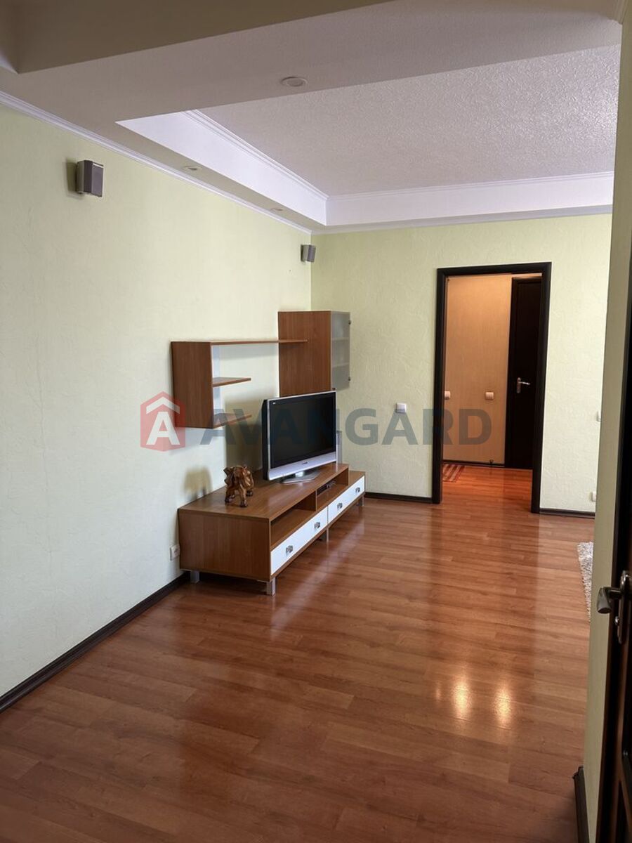 3 ��. ��������, 69/-/7 ��. �., 9/9 ������ ���� 9