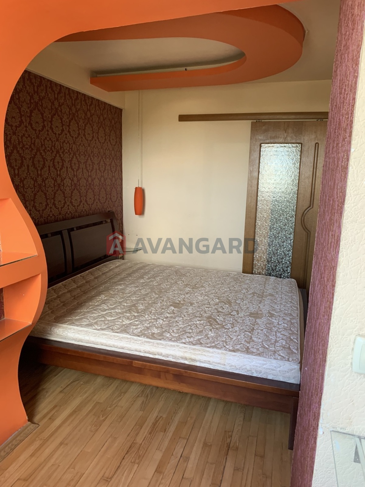 1 ��. ��������, 42/25/6 ��. �., 16/17 ������ ���� 13