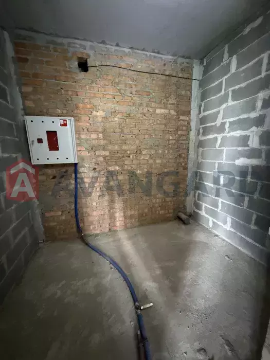 2 ��. ��������, 76/-/18 ��. �., 15/25 ������ ���� 7