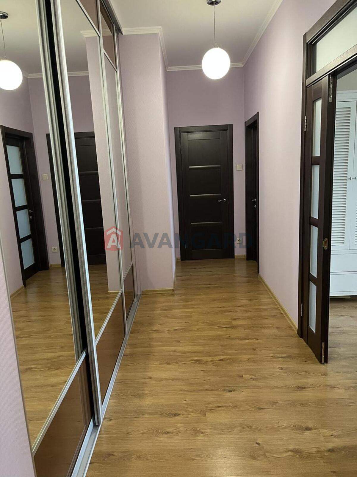 2 ����. ��������, 73/37/13 ��. �., 9/17 ���� ���� 13