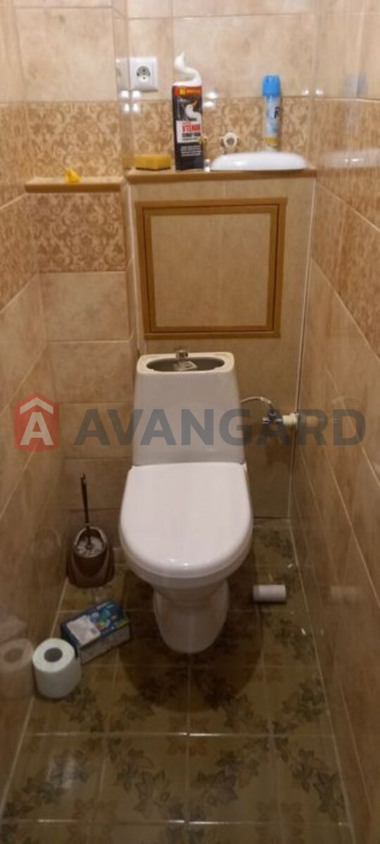 2 ��. ��������, 52/-/9 ��. �., 10/10 ������ ���� 8