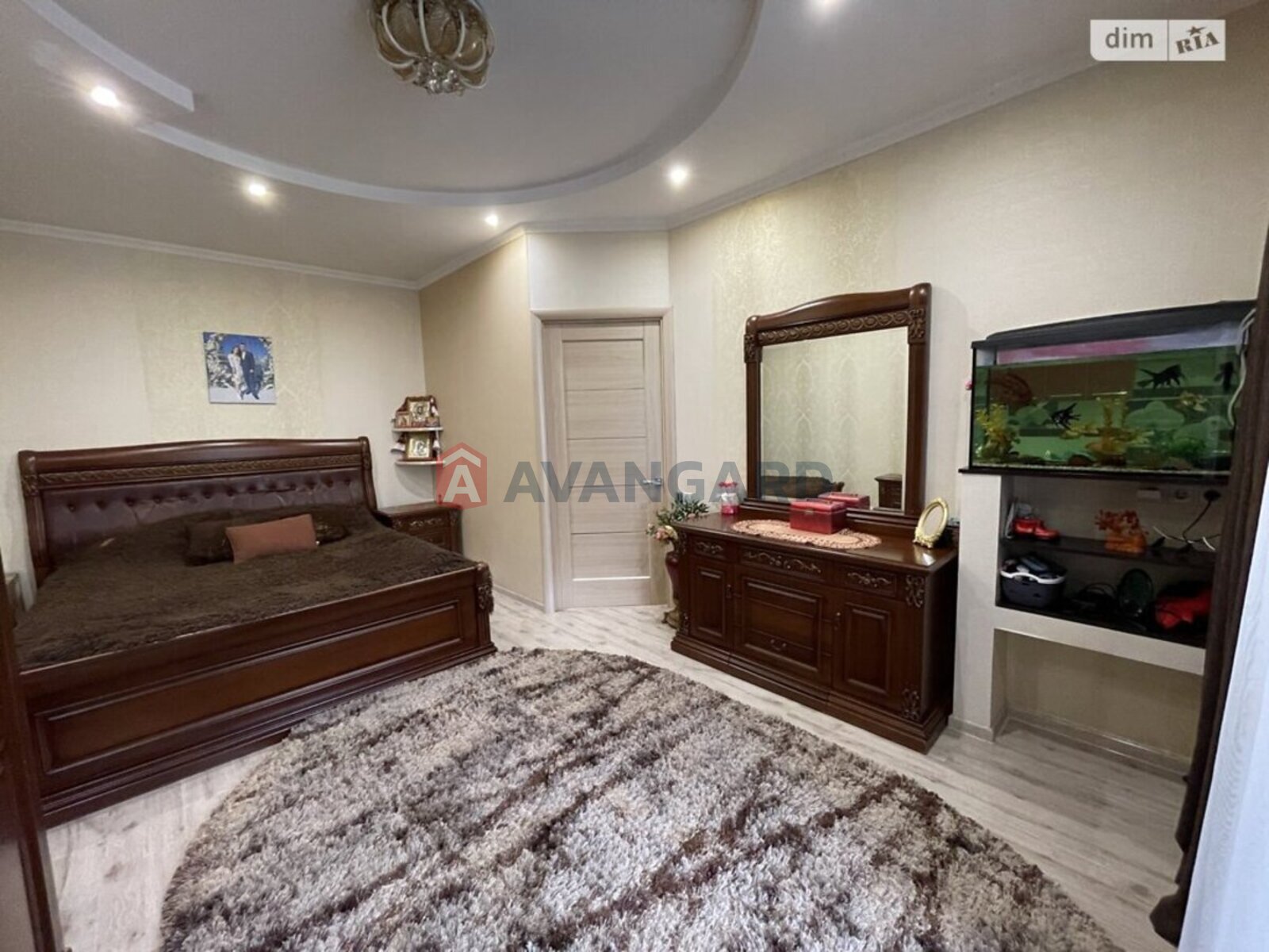 1 ��. ��������, 45/19/15 ��. �., 8/12 ������ ���� 1