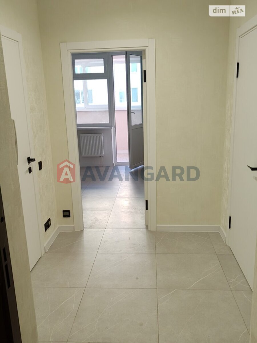 1 ��. ��������, 45/23/11 ��. �., 8/10 ������ ���� 8