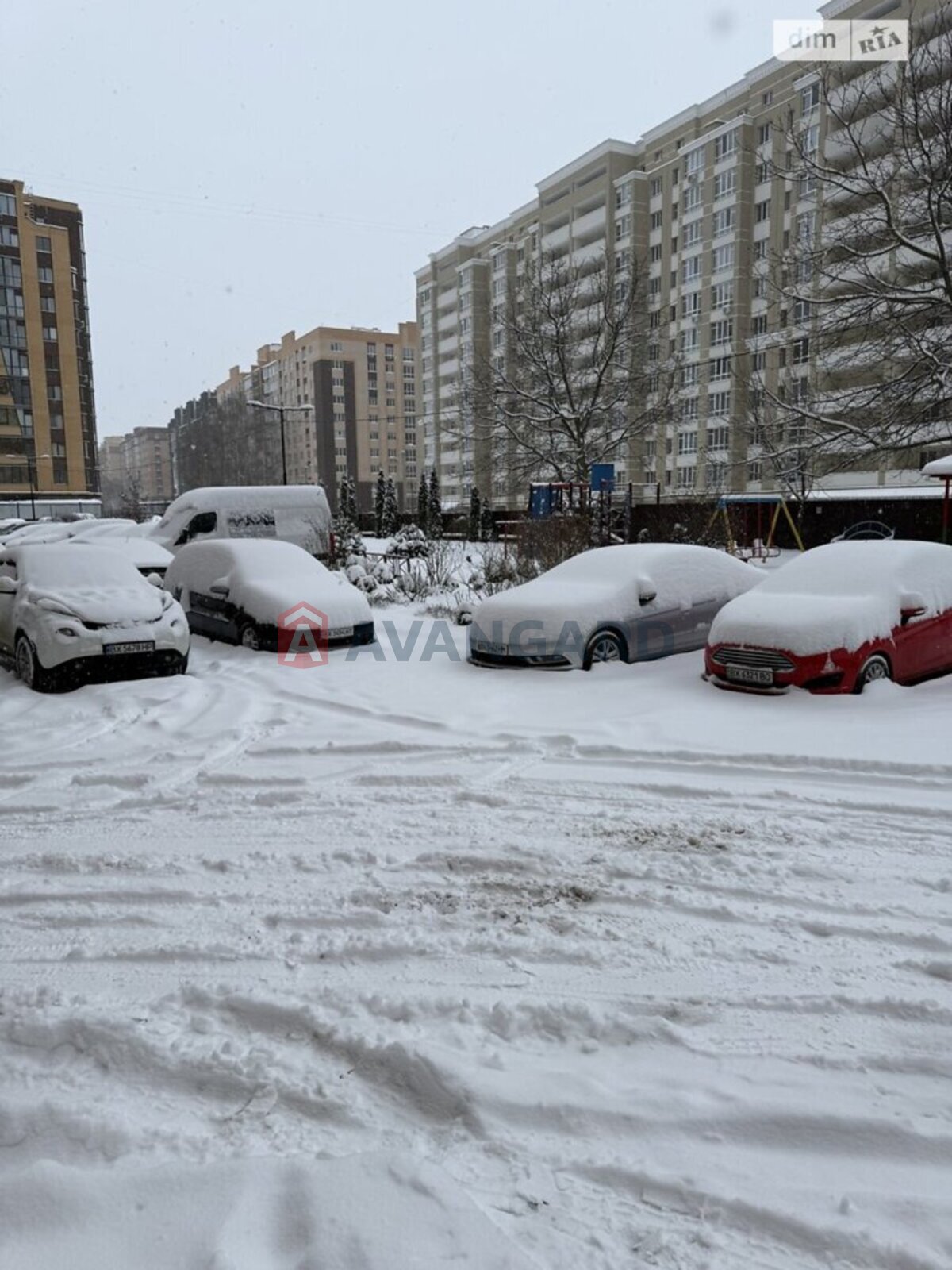 2 ��. ��������, 124/42/52 ��. �., 10/14 ������ ���� 22