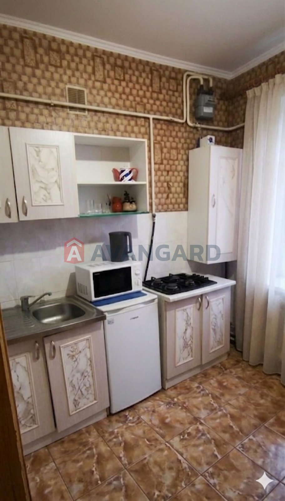 1 ��. ��������, 37/-/8 ��. �., 5/5 ������ ���� 3