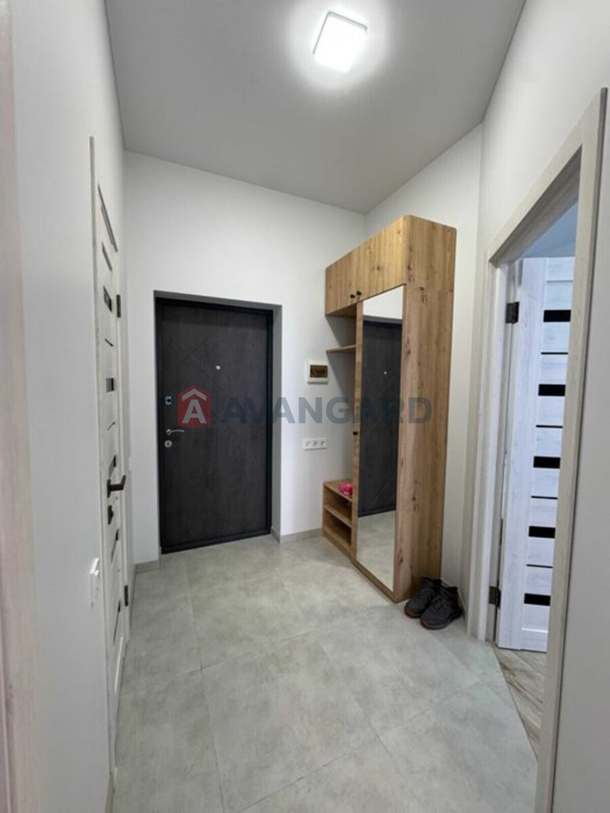 1 ����. ��������, 38/-/11 ��. �., 3/10 ���� ���� 9