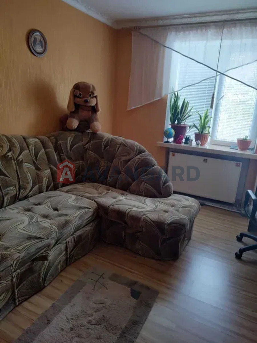 2 ��. ��������, 49/-/6 ��. �., 2/5 ������ ���� 9