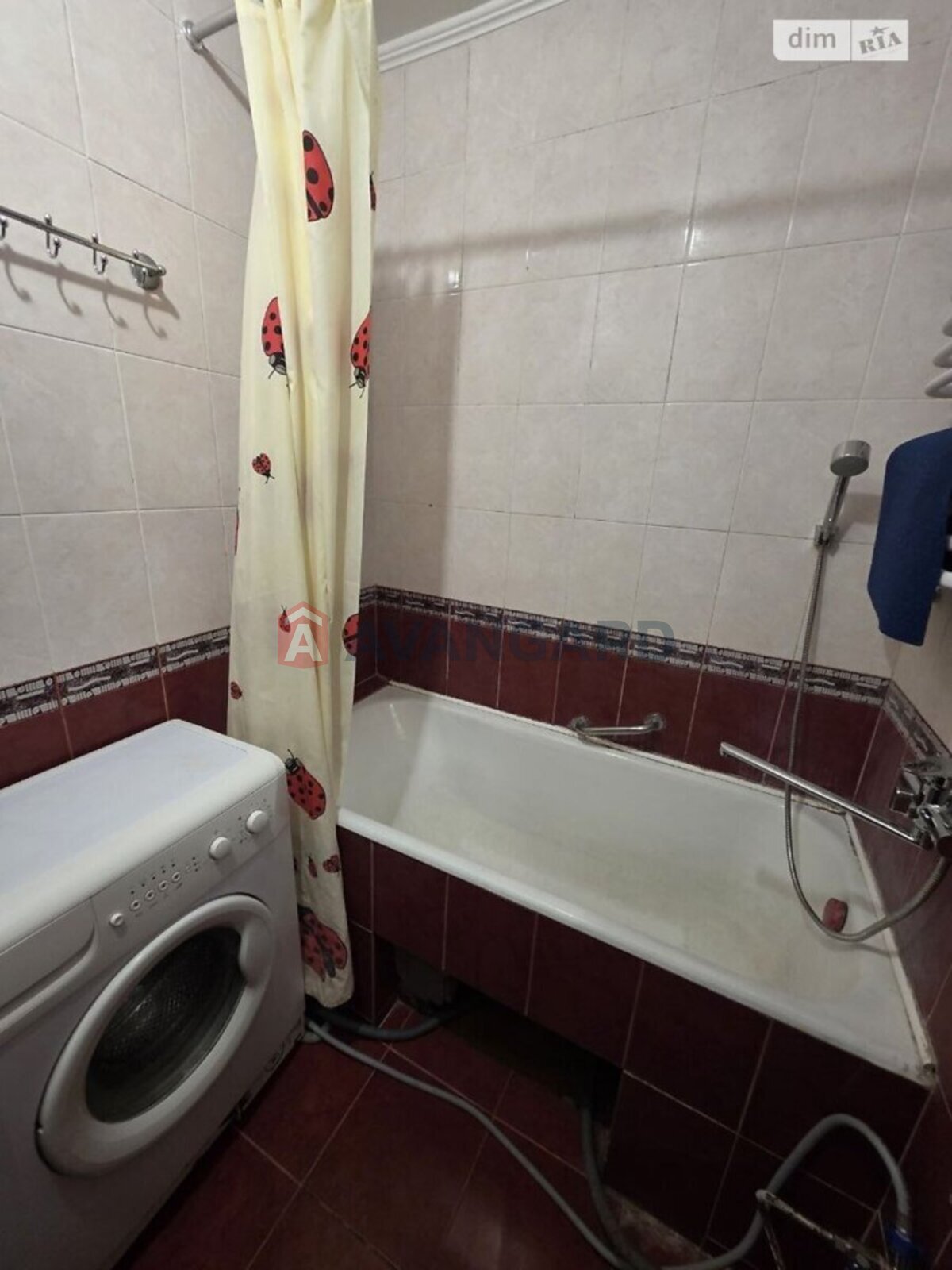 3 ��. ��������, 43/28/6 ��. �., 2/2 ������ ���� 9