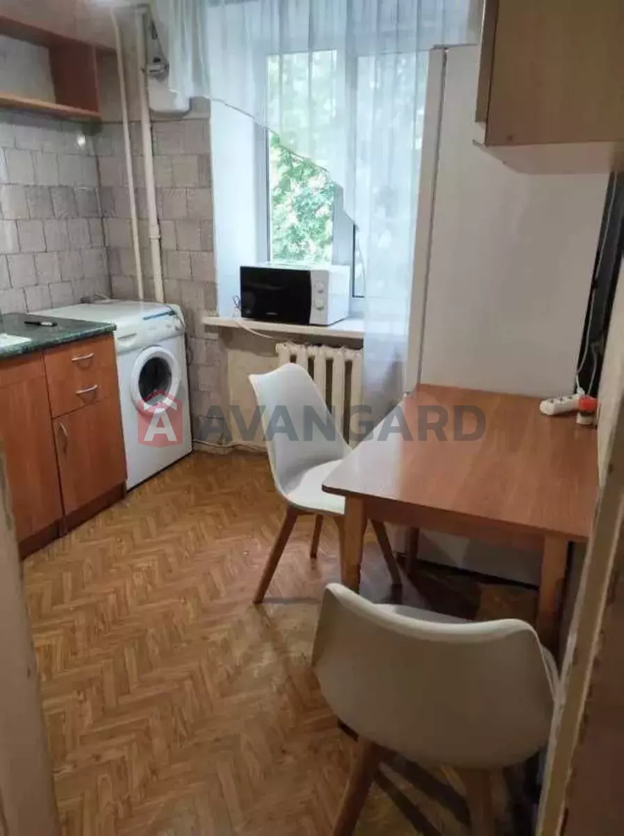 1 ����. ��������, 33/-/6 ��. �., 2/5 ���� ���� 2