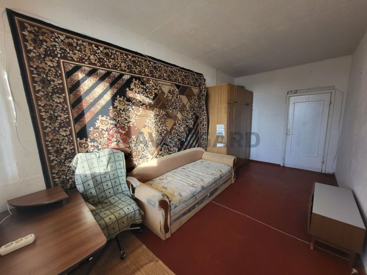 2 ����. ��������, 49/-/7 ��. �., 11/25 ���� ���� 10