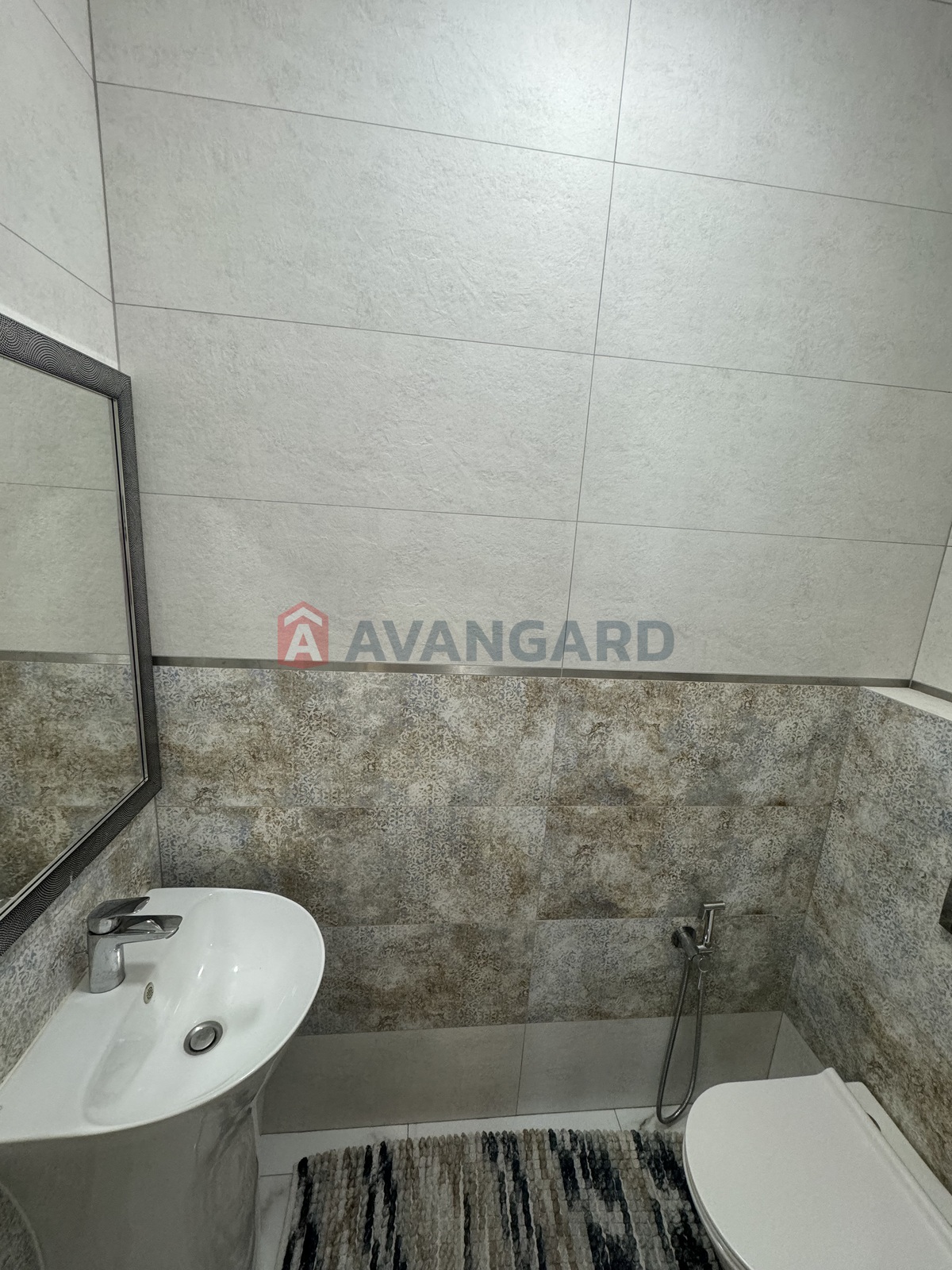 4 ��. ��������, 114/100/25 ��. �., 15/17 ������ ���� 9