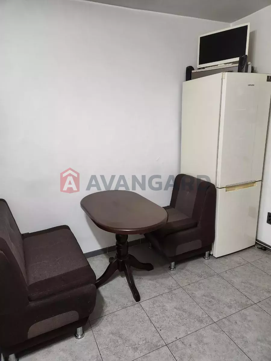 3 ��. ��������, 68/-/8 ��. �., 6/9 ������ ���� 4