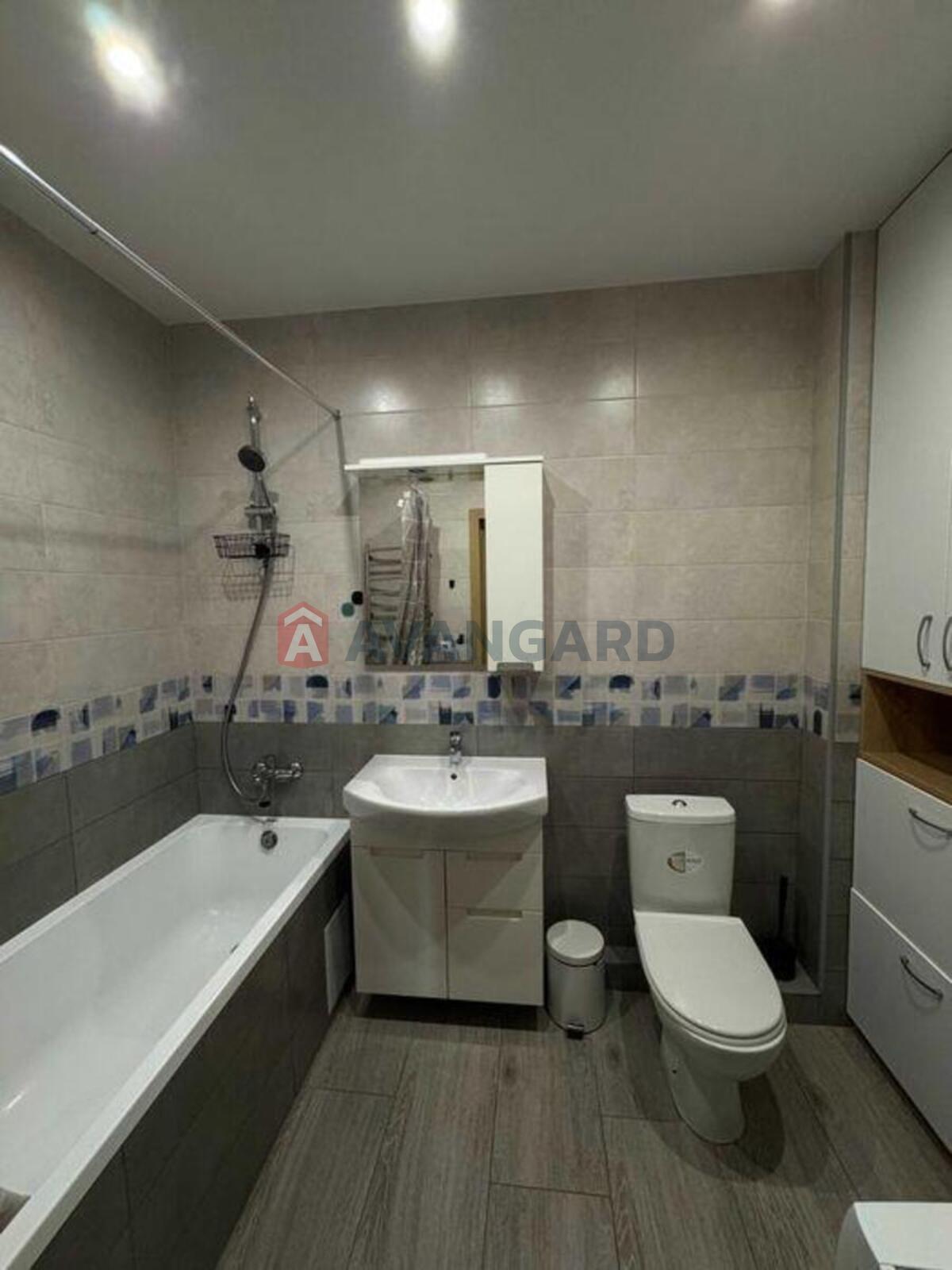 1 ��. ��������, 33/-/10 ��. �., 19/25 ������ ���� 14