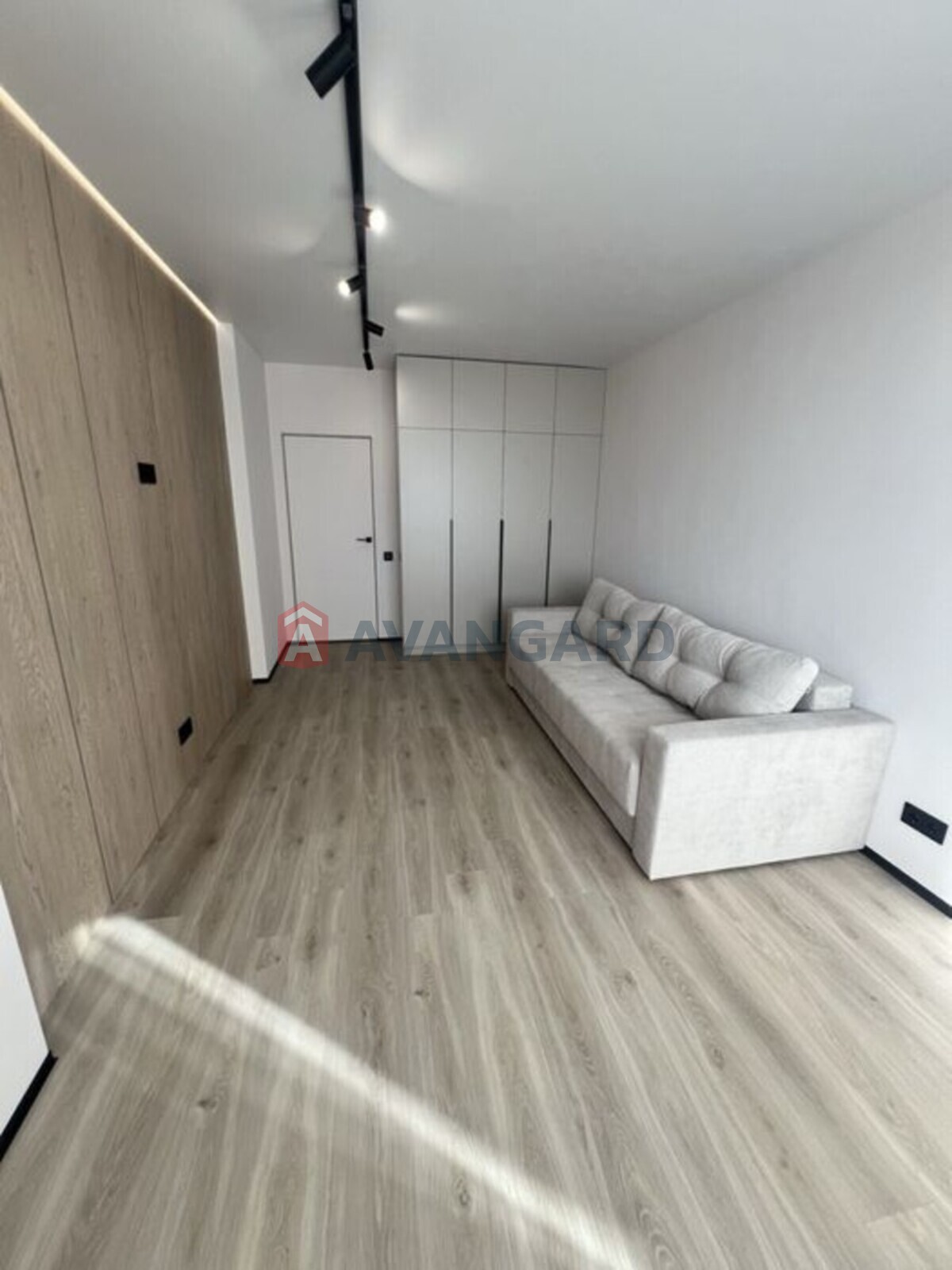 2 ����. ��������, 68/30/13 ��. �., 6/10 ���� ���� 9