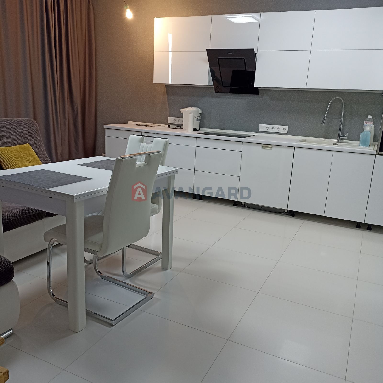 2 ��. ��������, 90/-/30 ��. �., 15/24 ������ ���� 3