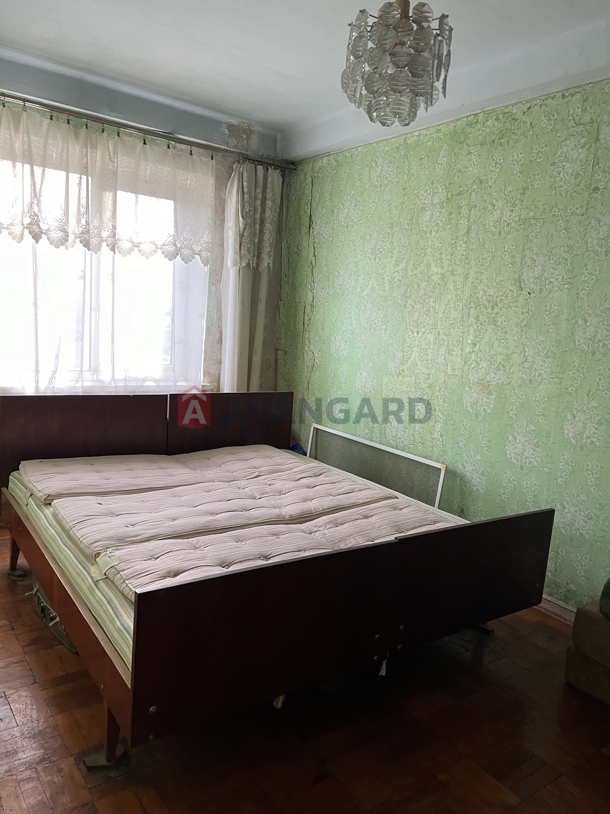 3 ����. ��������, 55/37/6 ��. �., 4/5 ���� ���� 5