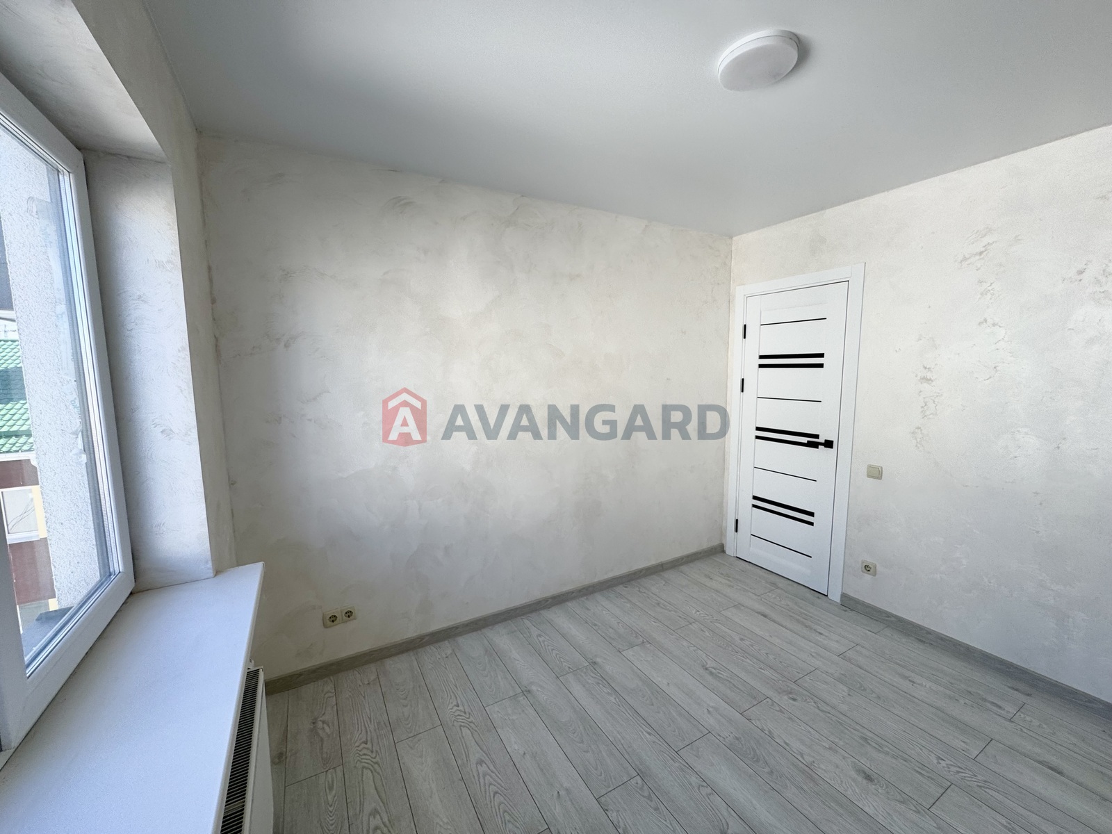 2 ��. ��������, 57/40/10 ��. �., 5/6 ������ ���� 10