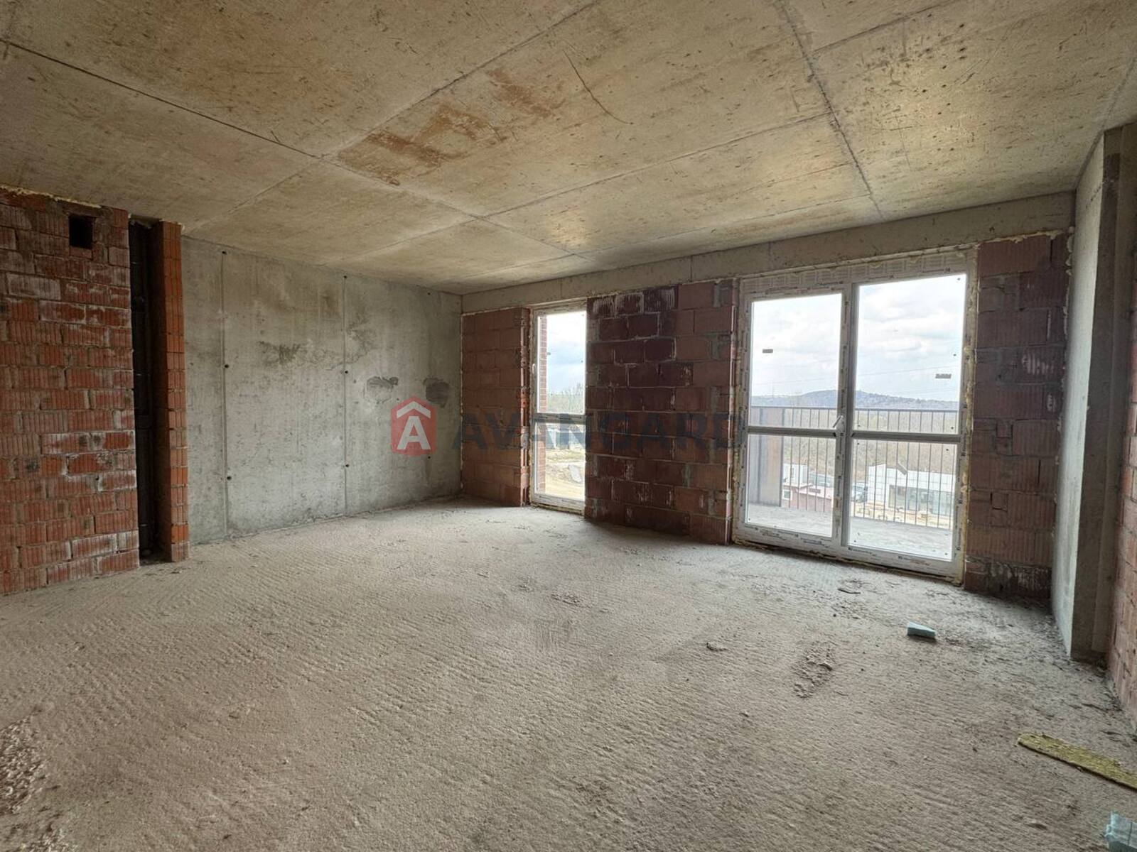 3 ��. ��������, 82,19/45/21 ��. �., 2/7 ������ ���� 2