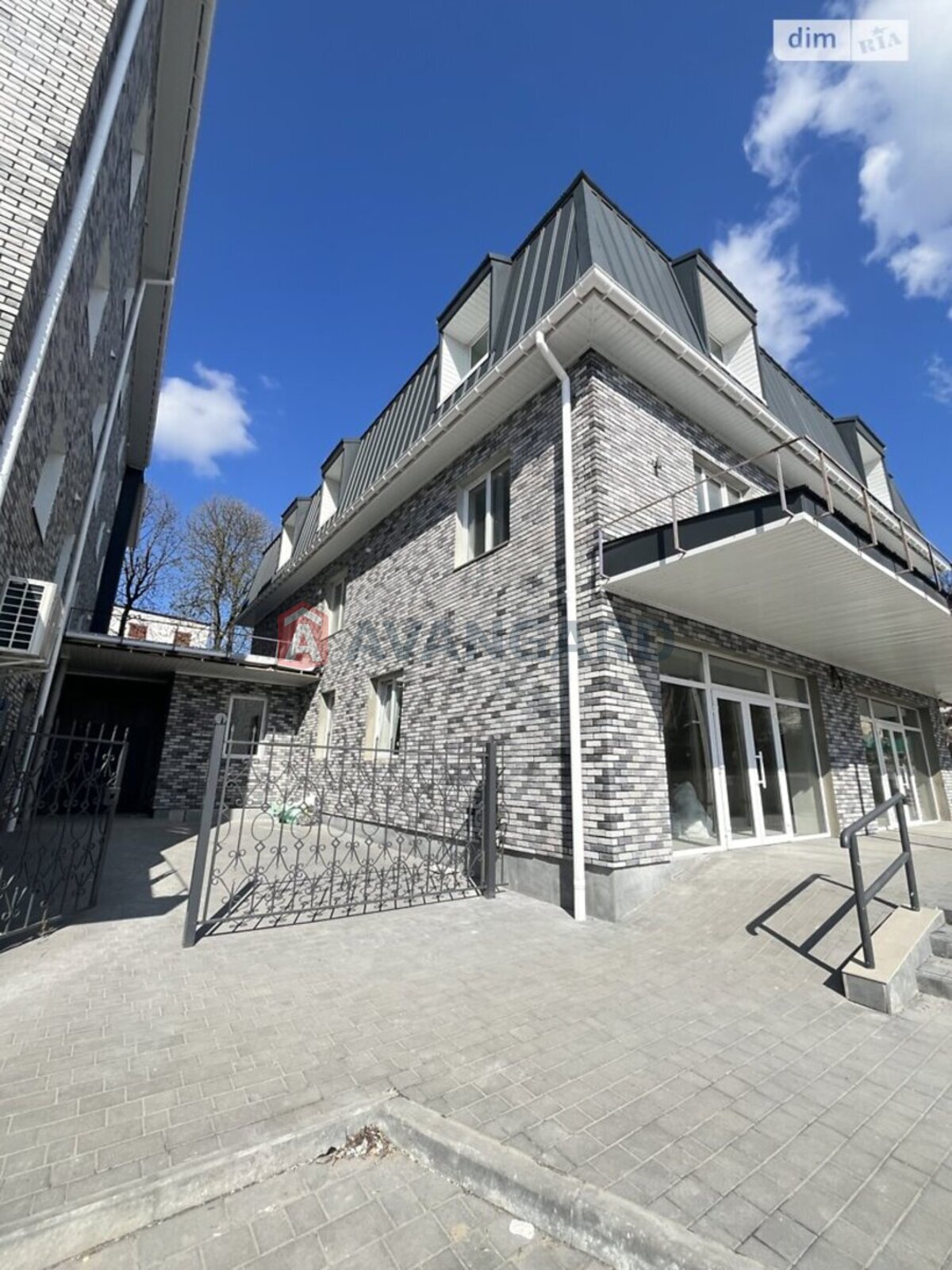 1 ��. ��������, 30/-/- ��. �., 2/3 ������ ���� 1