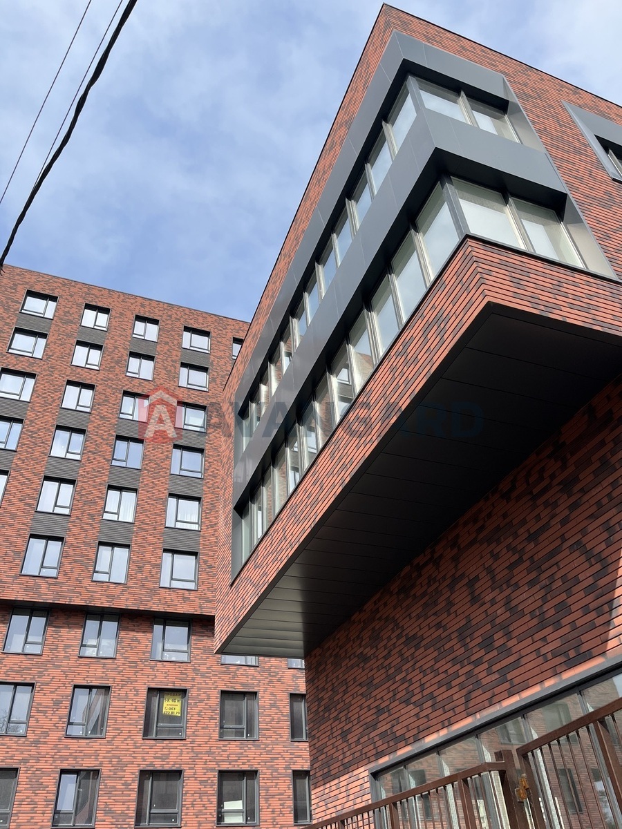 3 ��. ��������, 135/125/10 ��. �., 9/10 ������ ���� 2