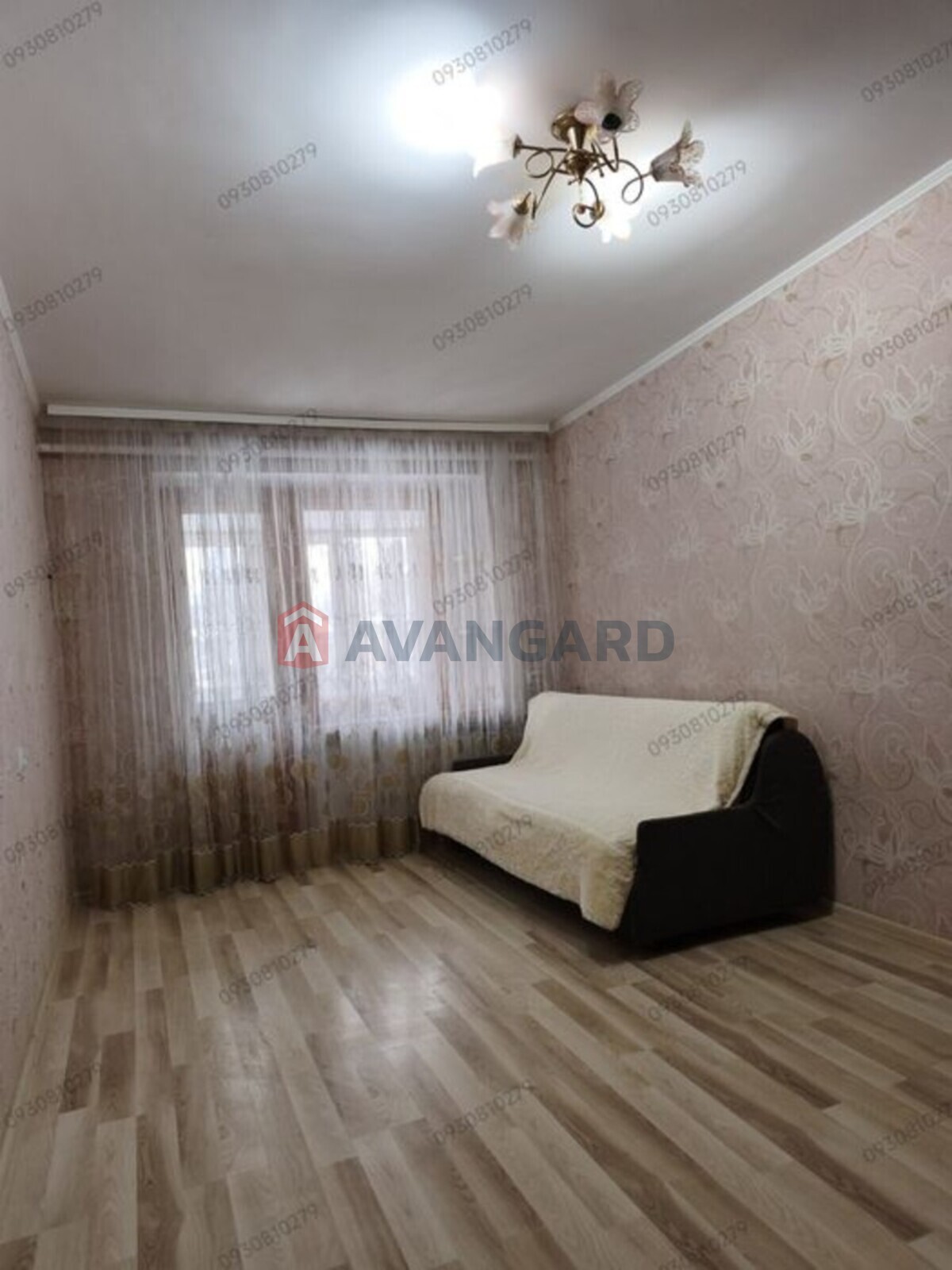 1 ��. ��������, 30/-/4 ��. �., 4/4 ������ ���� 1