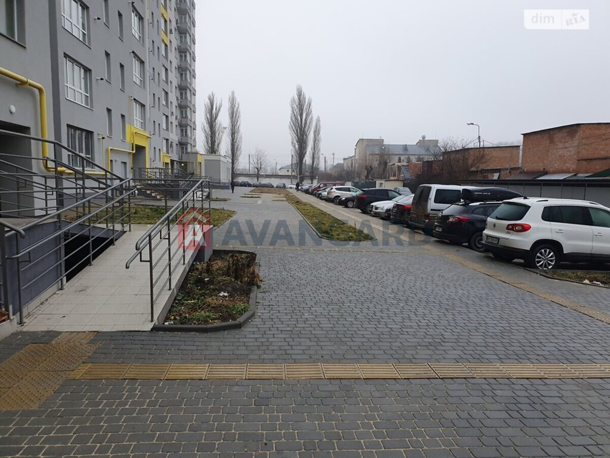 3 . , 87/30/33 . ., 1/10   8