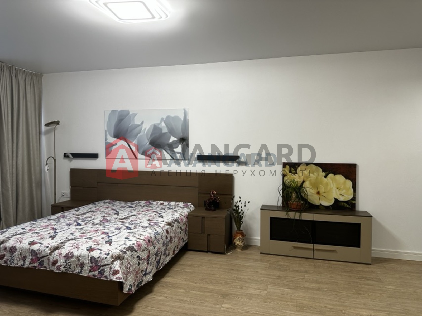 2 ��. ��������, 74/-/17 ��. �., 6/7 ������ ���� 18