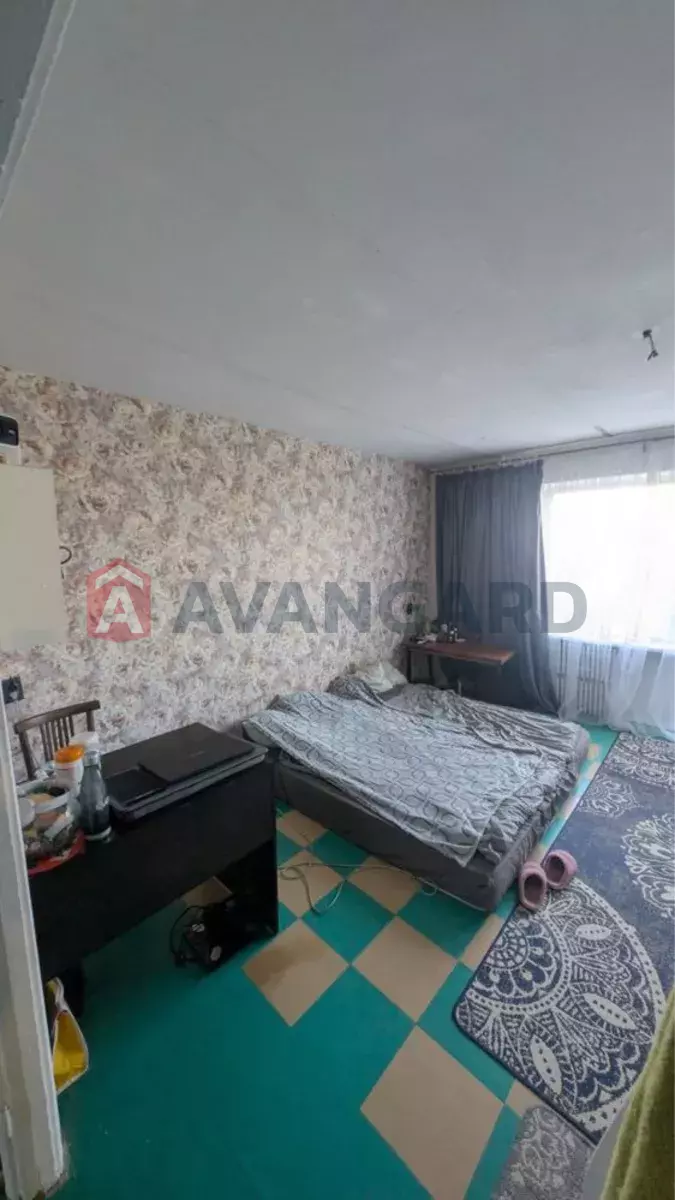 3 ��. ��������, 67/-/10 ��. �., 4/9 ������ ���� 15