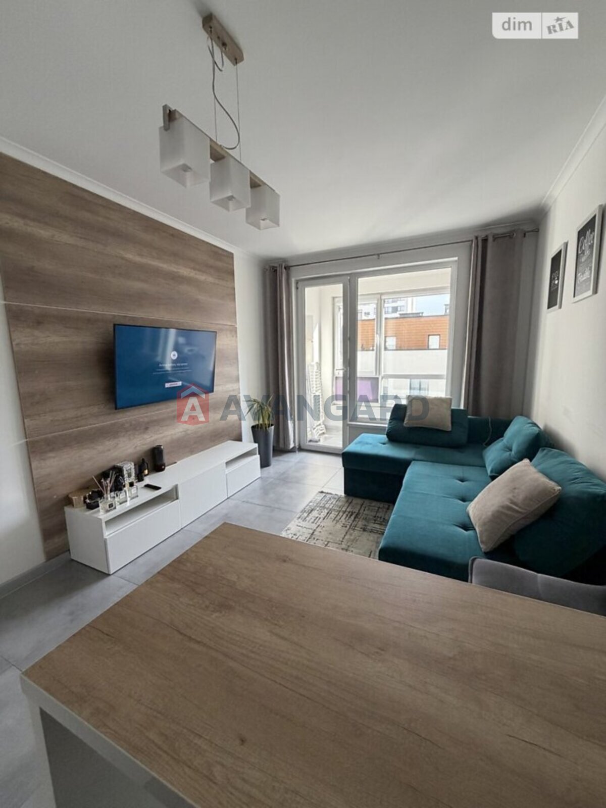 1 ��. ��������, 43/-/- ��. �., 5/5 ������ ���� 11