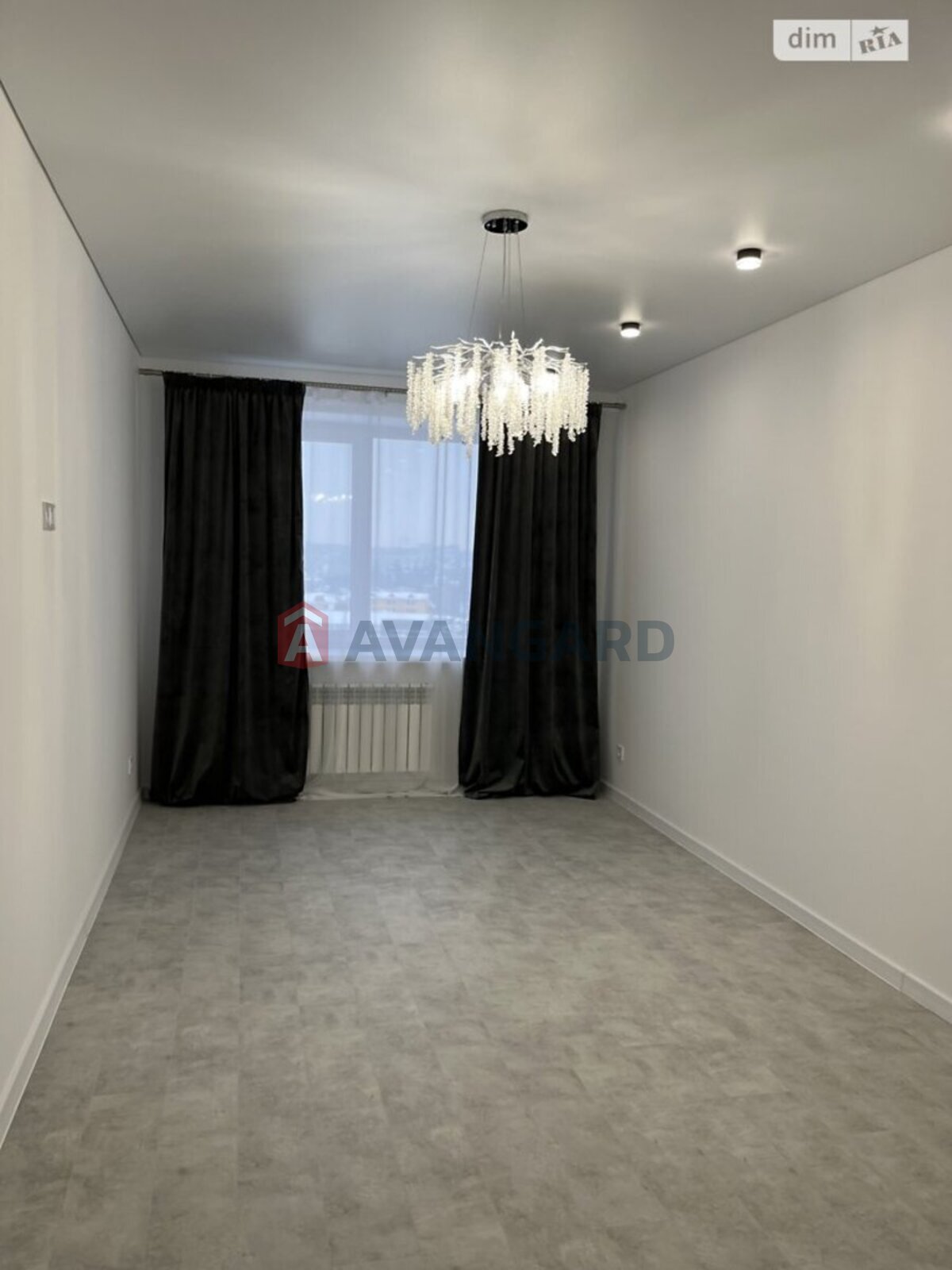 2 ����. ��������, 70/29/24 ��. �., 5/8 ���� ���� 17