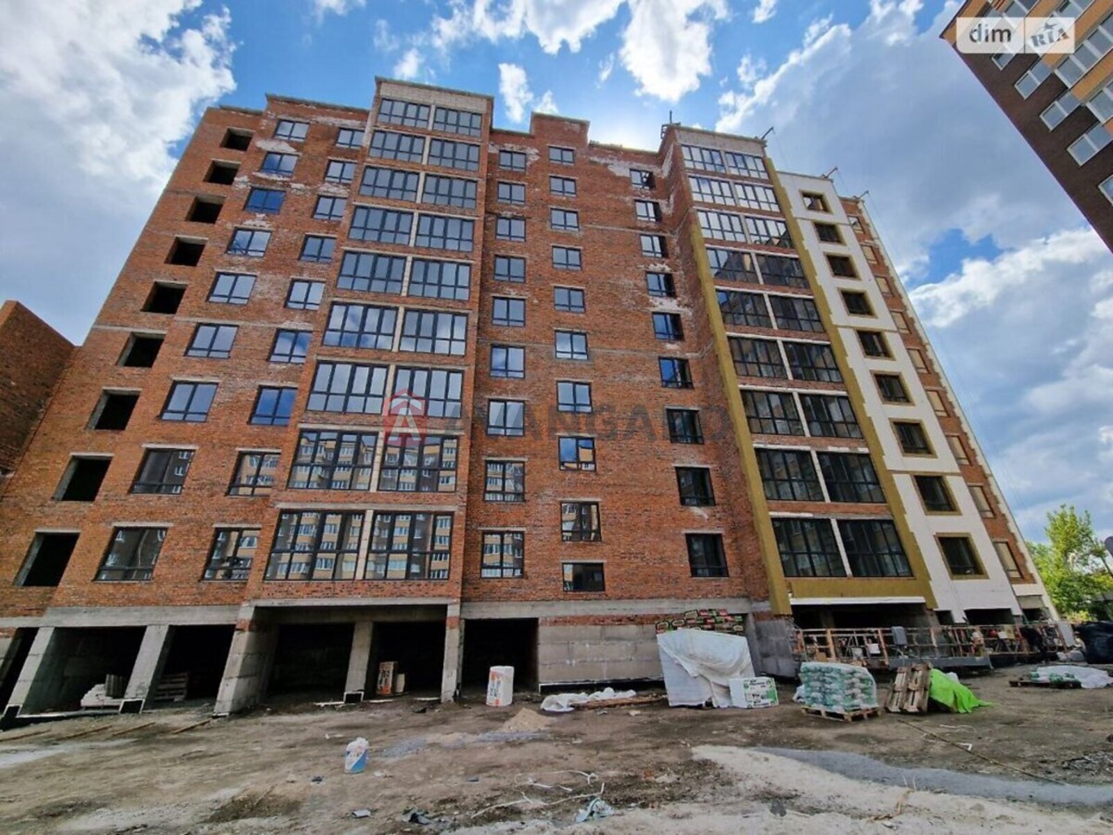 1 ��. ��������, 42/-/- ��. �., 9/10 ������ ���� 2