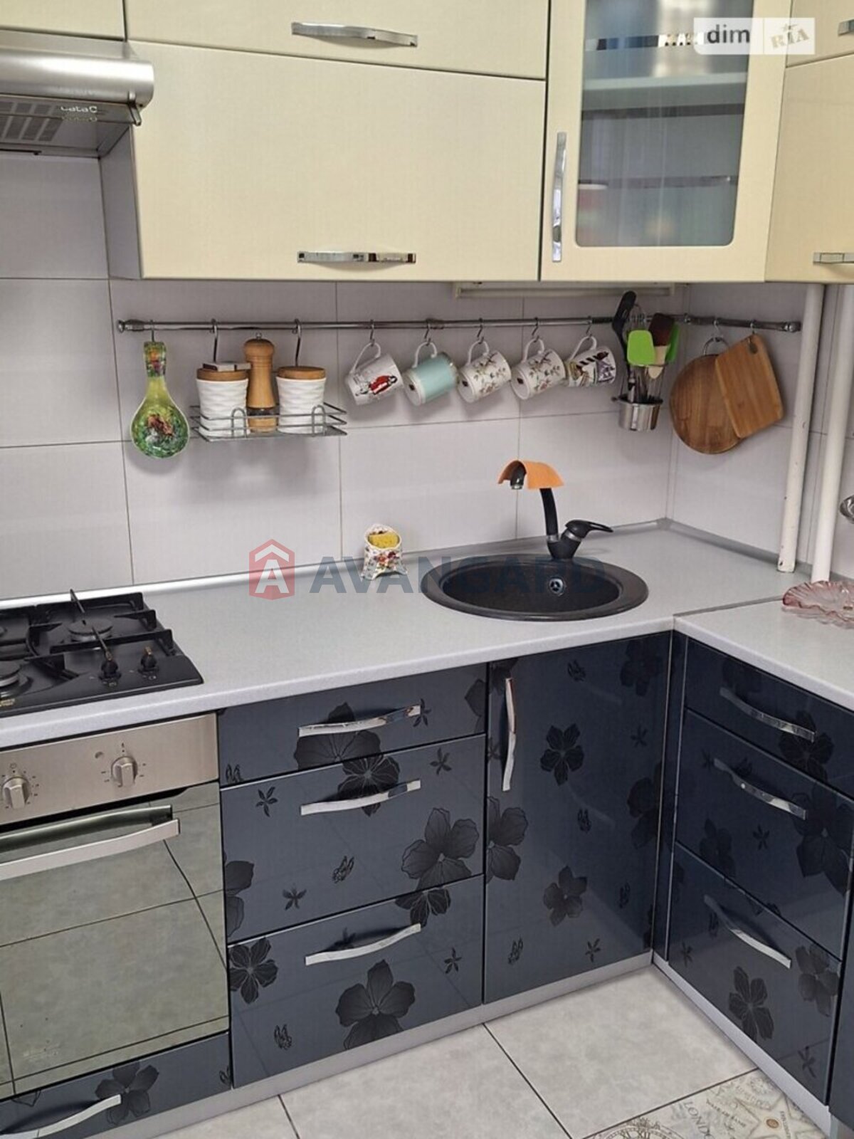 3 ����. ��������, 67/45/7 ��. �., 7/9 ���� ���� 27