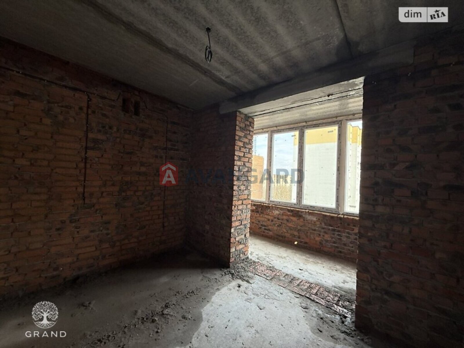 1 ��. ��������, 40/-/- ��. �., 8/9 ������ ���� 1