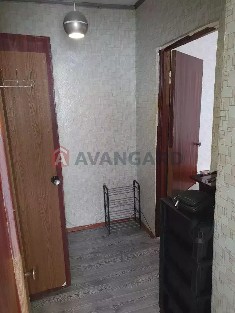 1 . , 40/-/9 . ., 5/9   3