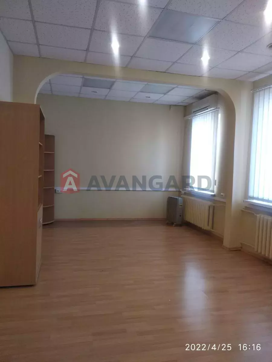 3 ��. ��������, 73/-/6 ��. �., 2/2 ������ ���� 8