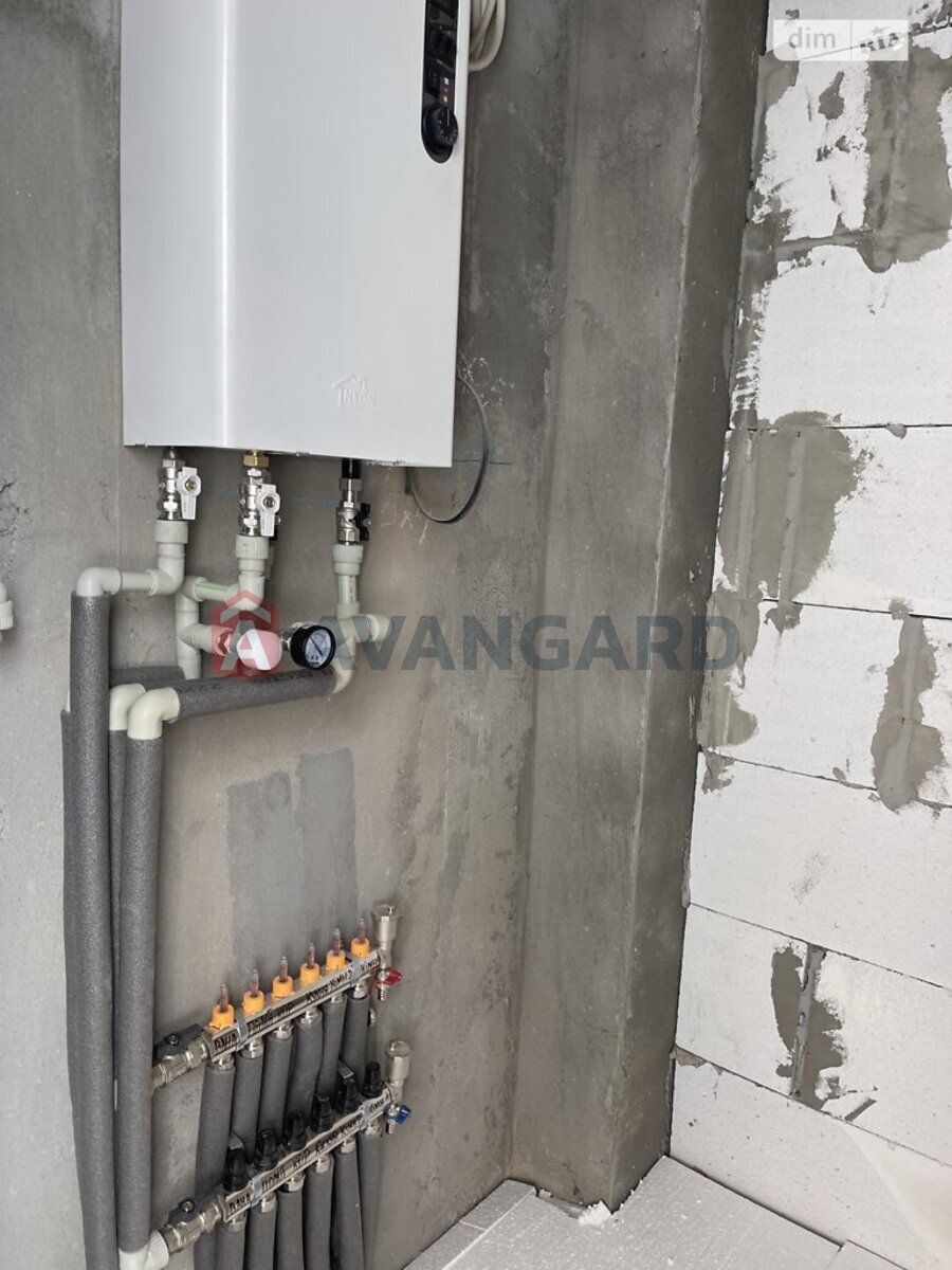 2 ��. ��������, 82/56/5 ��. �., 6/15 ������ ���� 11