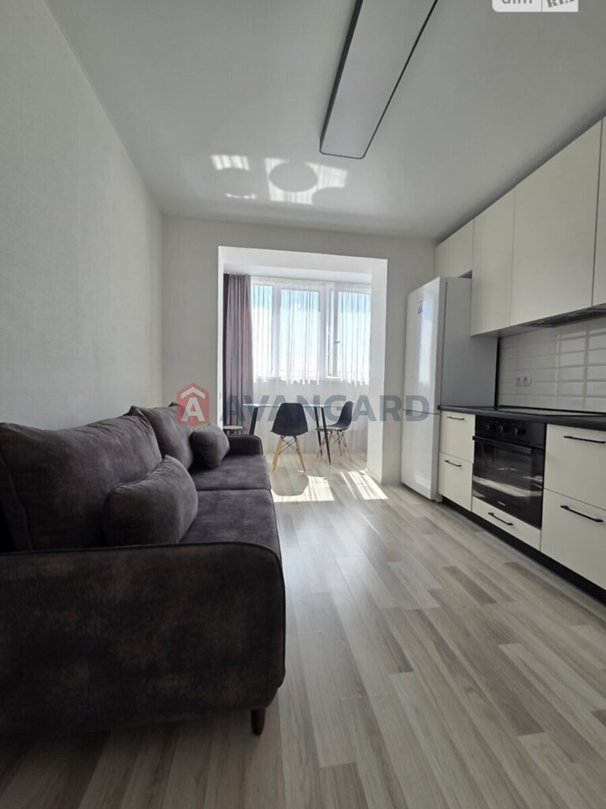 1 ��. ��������, 45/18/10 ��. �., 11/16 ������ ���� 2