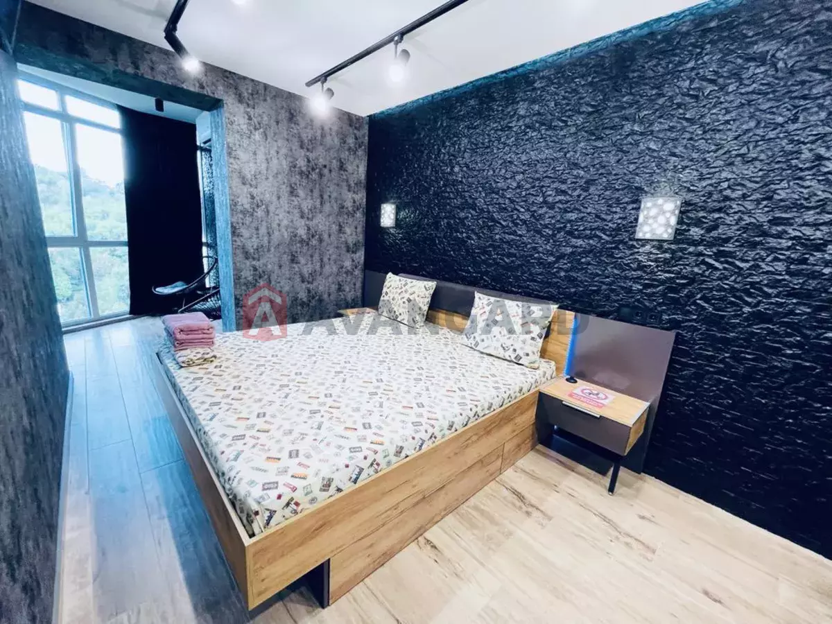 2 ��. ��������, 50/-/18 ��. �., 6/12 ������ ���� 19