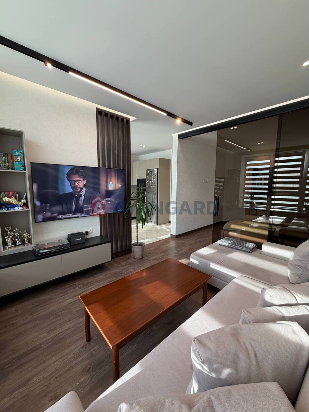 1 ��. ��������, 56/27/20 ��. �., 2/26 ������ ���� 3