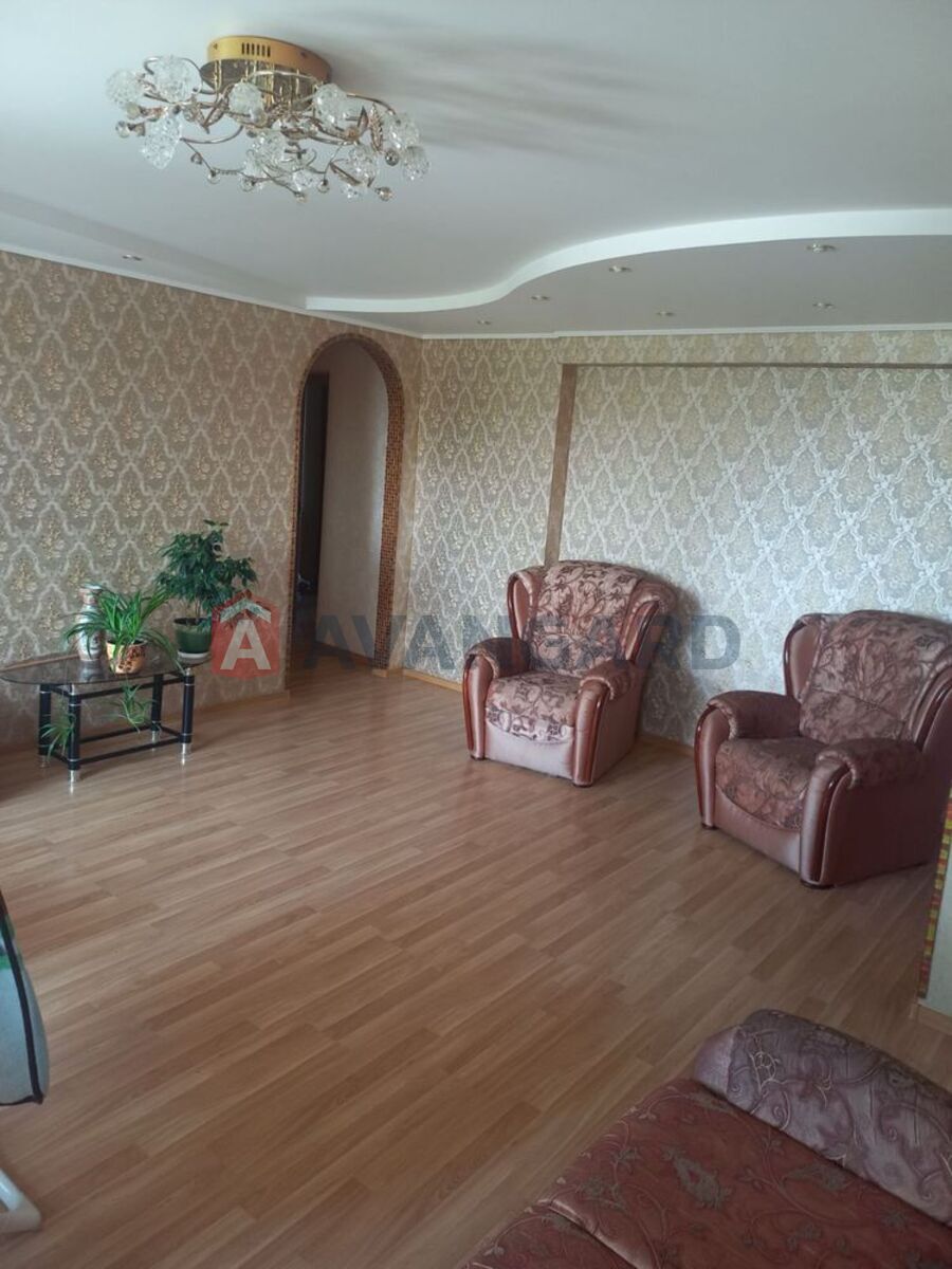 3 ��. ��������, 102/-/15 ��. �., 5/9 ������ ���� 2