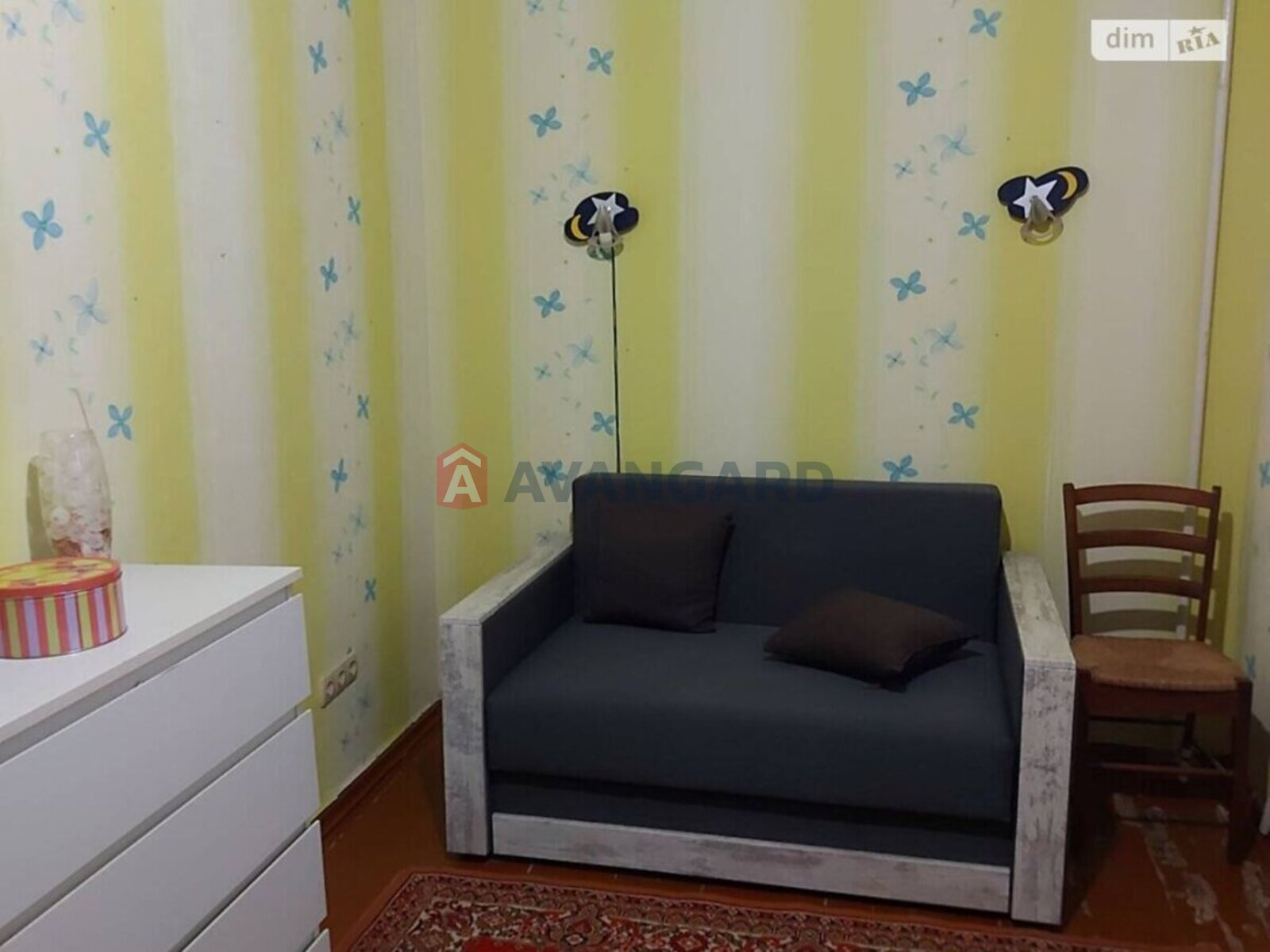 2 ����. ��������, 45/28/6 ��. �., 3/5 ���� ���� 20