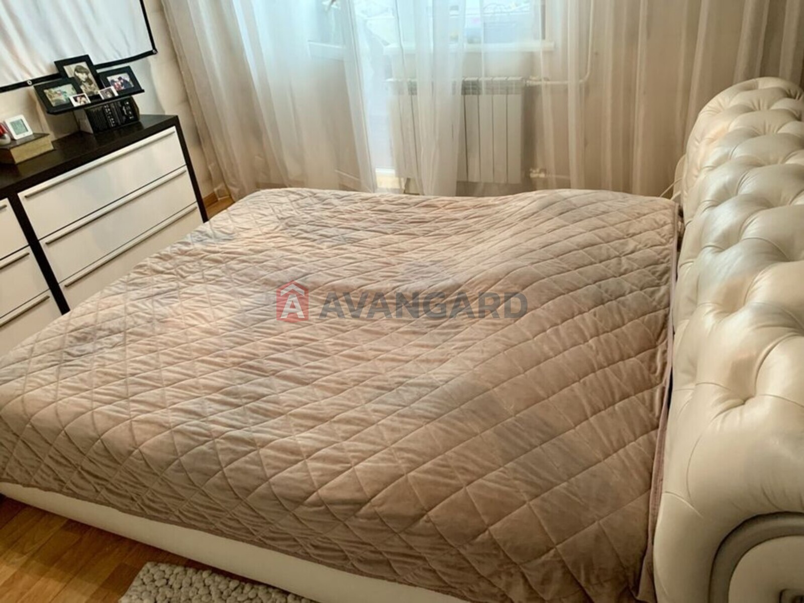 3 ��. ��������, 70/-/8 ��. �., 1/10 ������ ���� 8